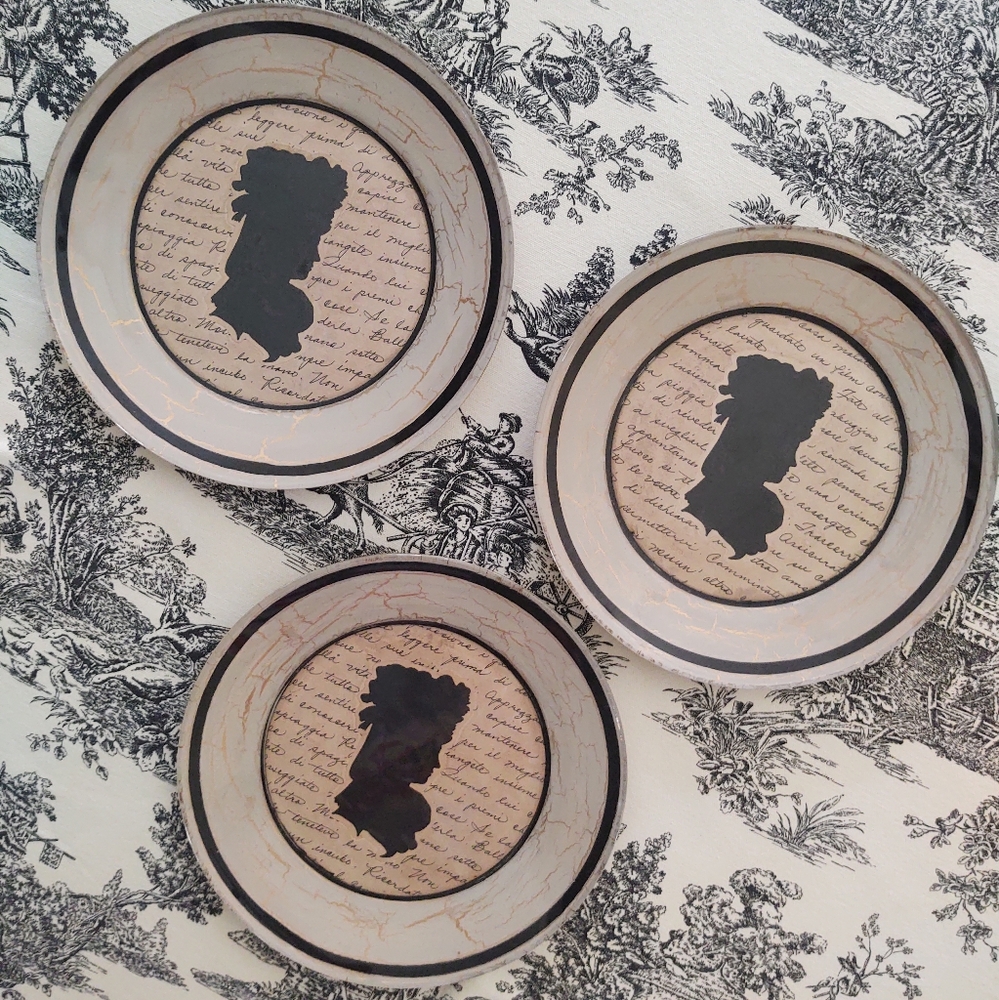 Katherine's Collection🪞CAMEO-Script Plates~Trio•Set - Picture 4 of 12